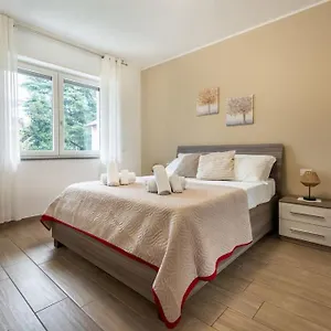 Appartamento La Casa Di Adelina Vicino Mxp E Rho Fiera, Busto Arsizio